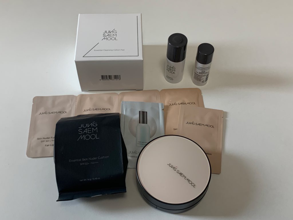 정샘물뷰티 (JUNGSAEMMOOL) 에센셜 스킨 누더 쿠션 [SPF50+/PA+++] [페어라이트] review image