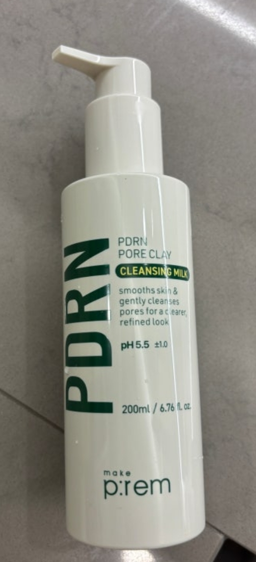 美科富来 PDRN 毛孔粘土洁面乳 common.review image