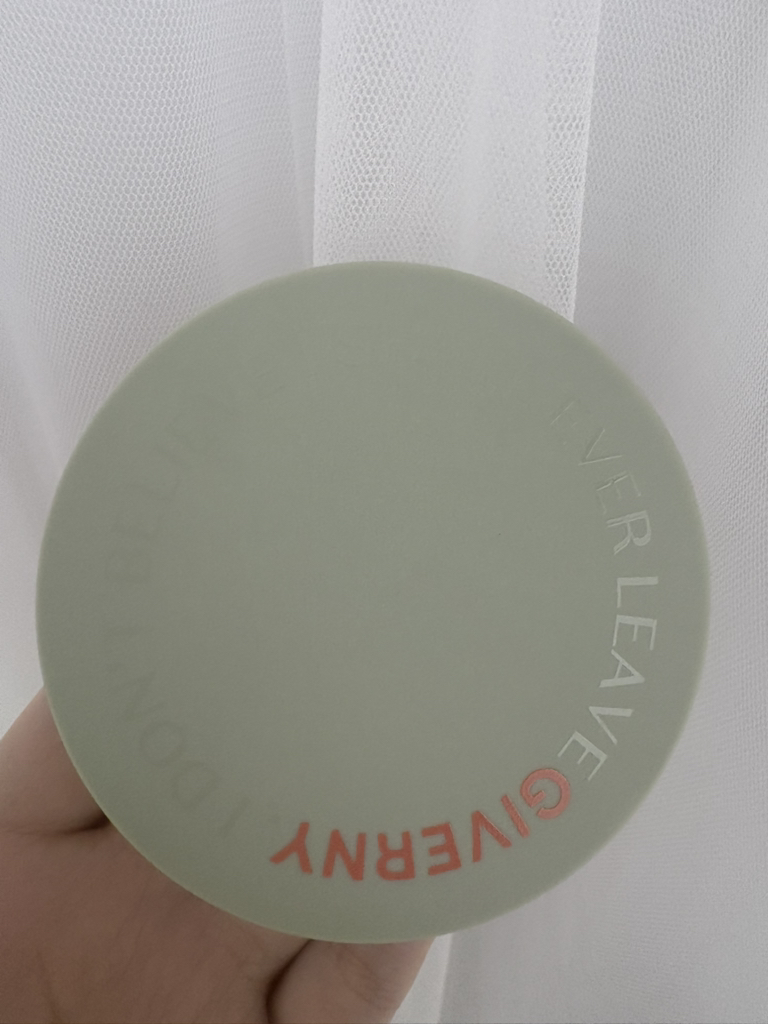 姿泊兰伊 贴身罩垫 [SPF40/PA++] [21NW 浅米色]。 common.review image