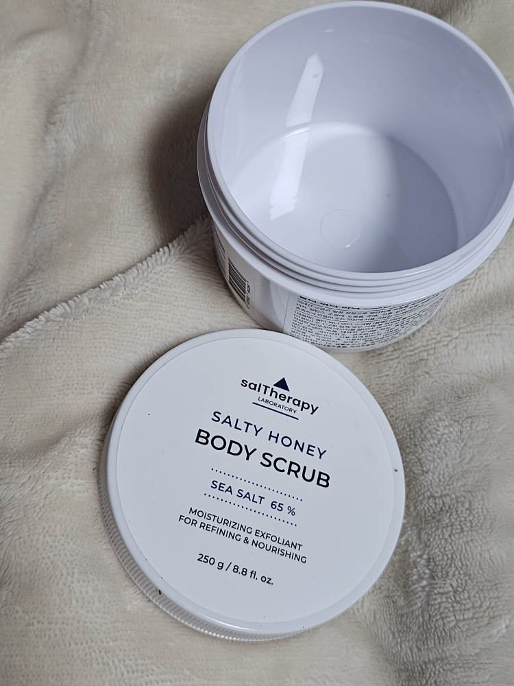 솔테라피 (salTherapy) 솔티 바디스크럽 [허니] review image