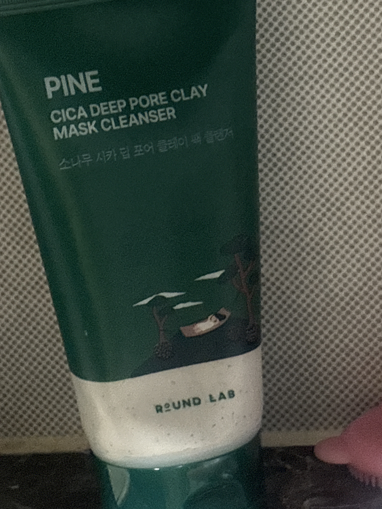 라운드랩 (ROUNDLAB) 소나무 시카 딥 포어 클레이 팩 클렌저 review image
