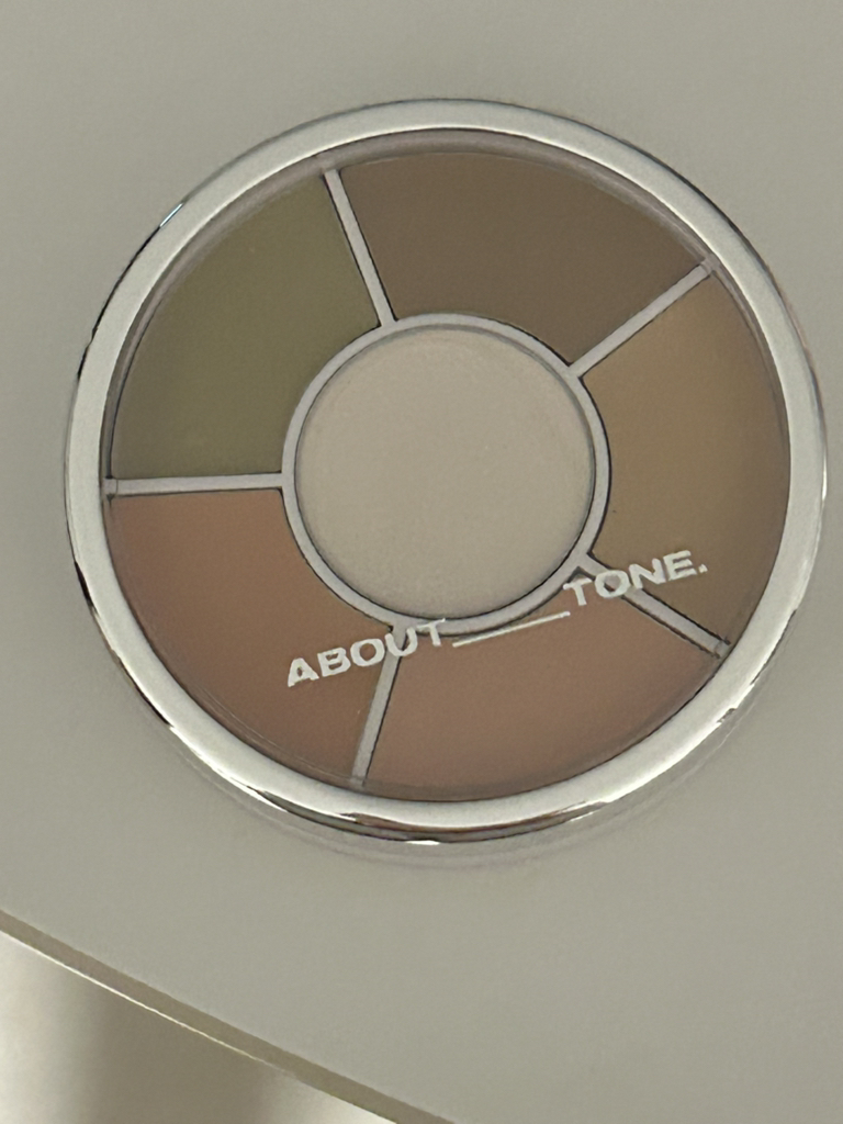 어바웃톤 (ABOUT_TONE.) 디자이닝 멀티 팔레트 [01 베이직] review image