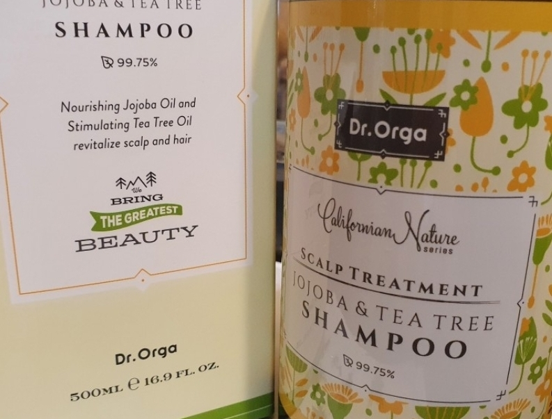 头皮护理荷荷巴茶树洗发水的真实用户使用照片