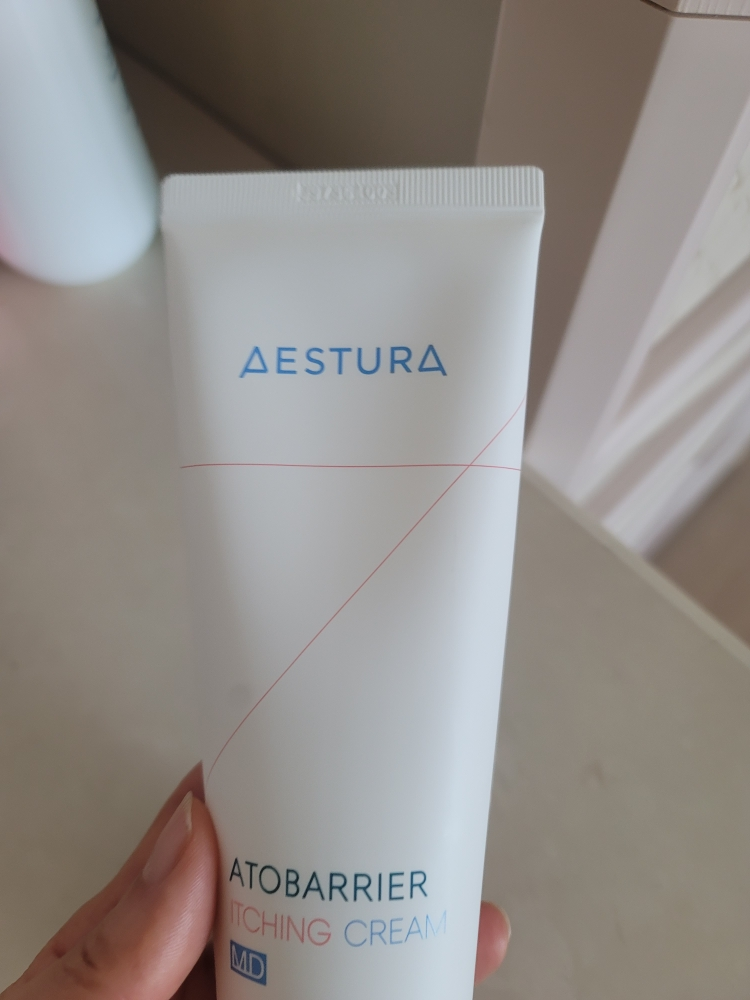 AESTURA Kem Atobarrier review image