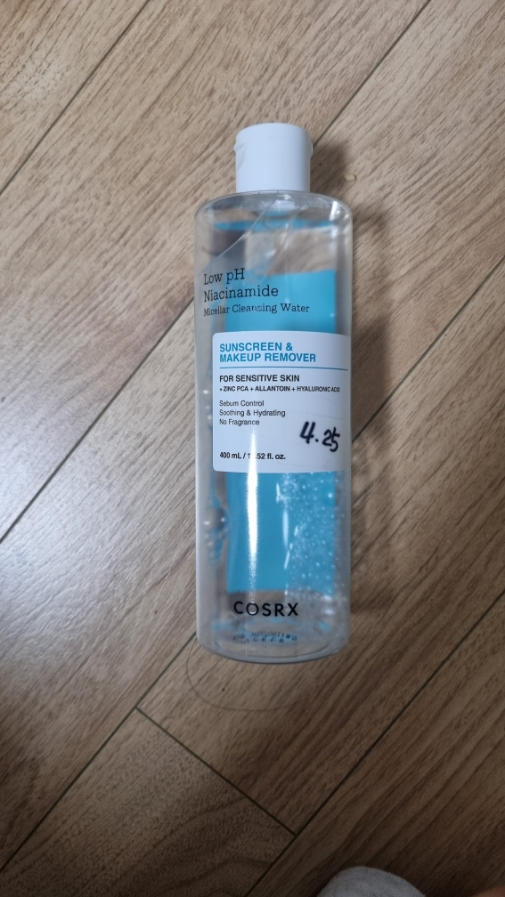 弱酸性烟酰胺胶束洁肤水的真实用户使用照片