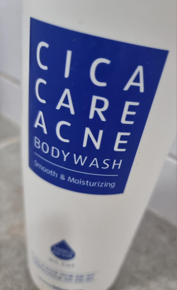 썸블라썸 (someblossom) 시카케어 아크네 바디워시 review image