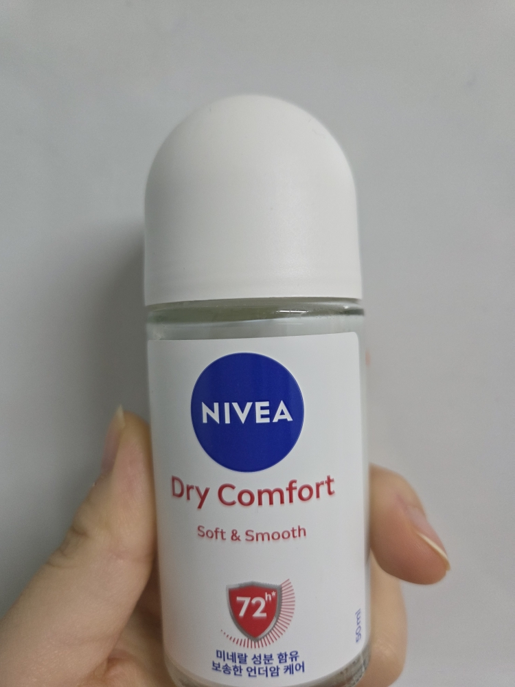니베아 (NIVEA) 데오드란트 롤온 [드라이콤포트] review image