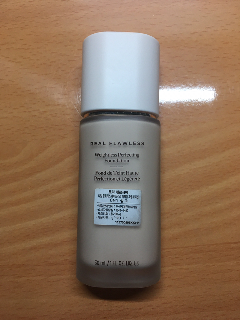 로라메르시에 (LAURAMERCIER) 리얼 플로리스 파운데이션 [0N1 실크] review image