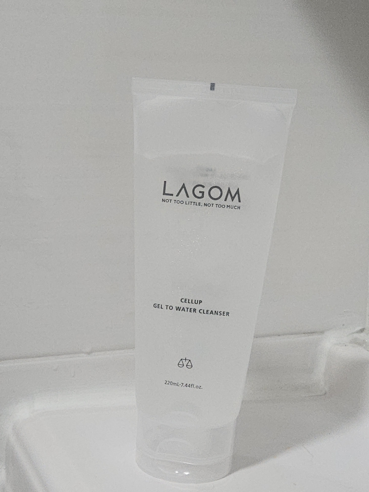 라곰 (LAGOM) 젤 투 워터 클렌저 review image