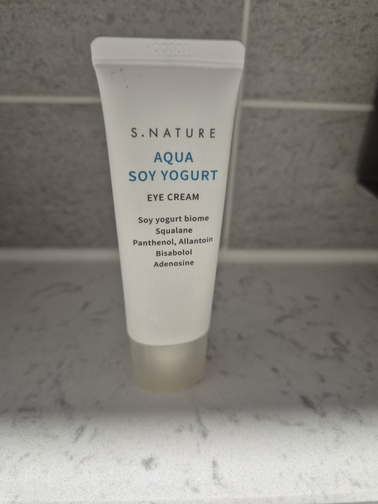 水库黑豆酸奶眼霜的真实用户使用照片