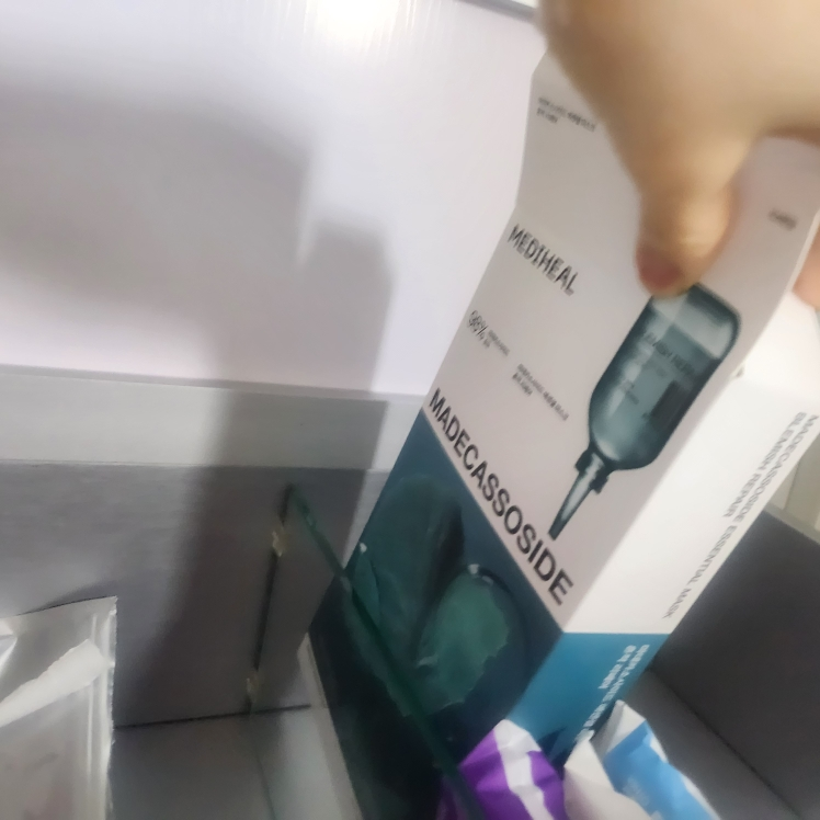 메디힐 (MEDIHEAL) 마데카소사이드 에센셜 마스크 [흔적리페어] review image