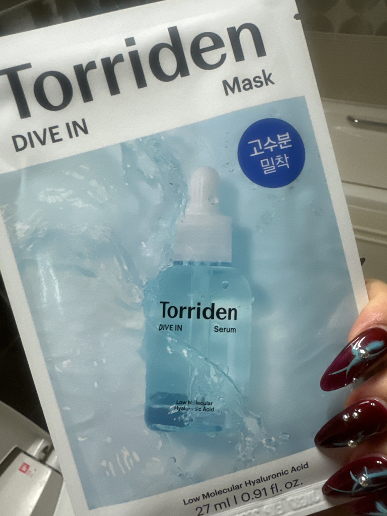 低分子玻尿酸面膜的真实用户使用照片