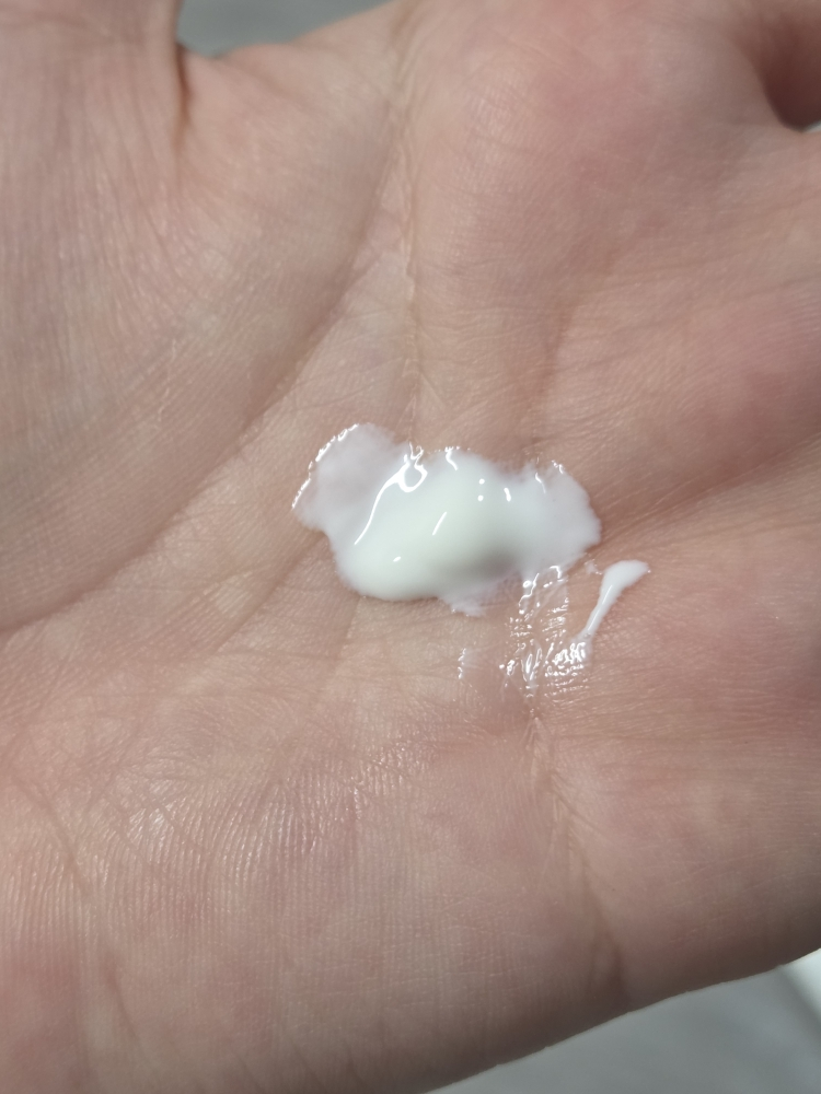 메디힐 (MEDIHEAL) 마데카소사이드 수분 선세럼 흔적 리페어 [SPF50+/PA++++] review image