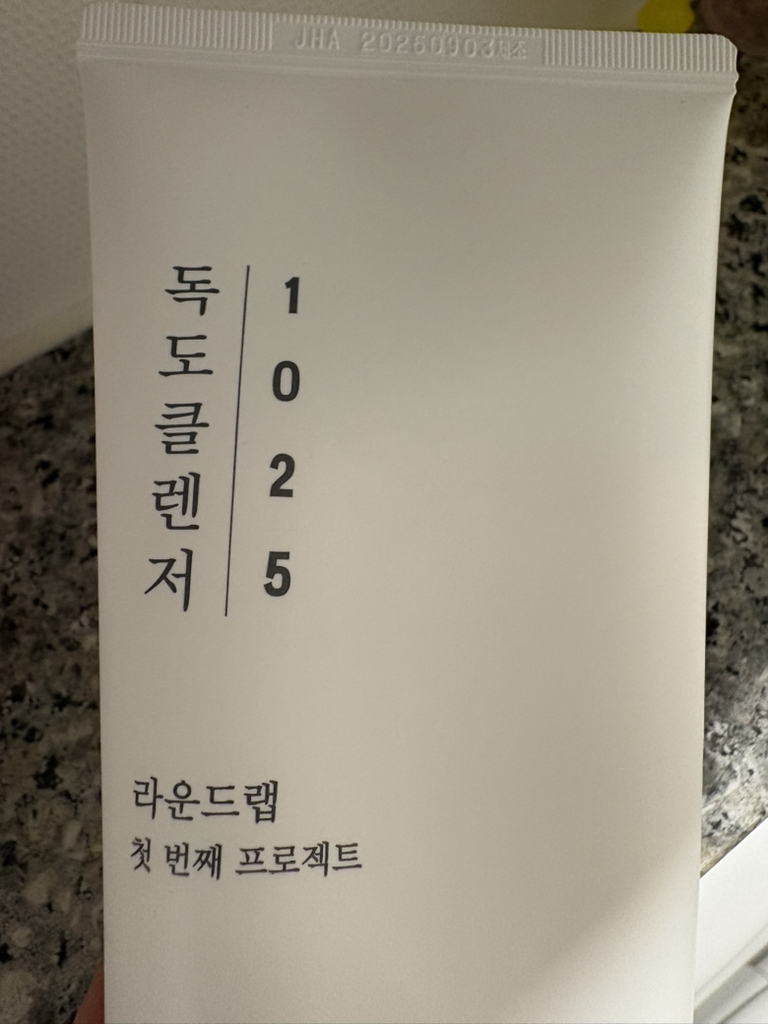 柔恩莱 1025 独岛洁面乳 common.review image