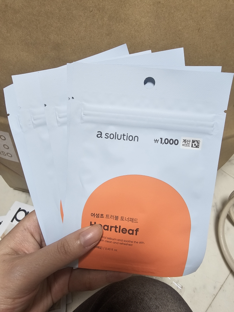 에이솔루션 (asolution) 어성초 트러블 토너패드 review image