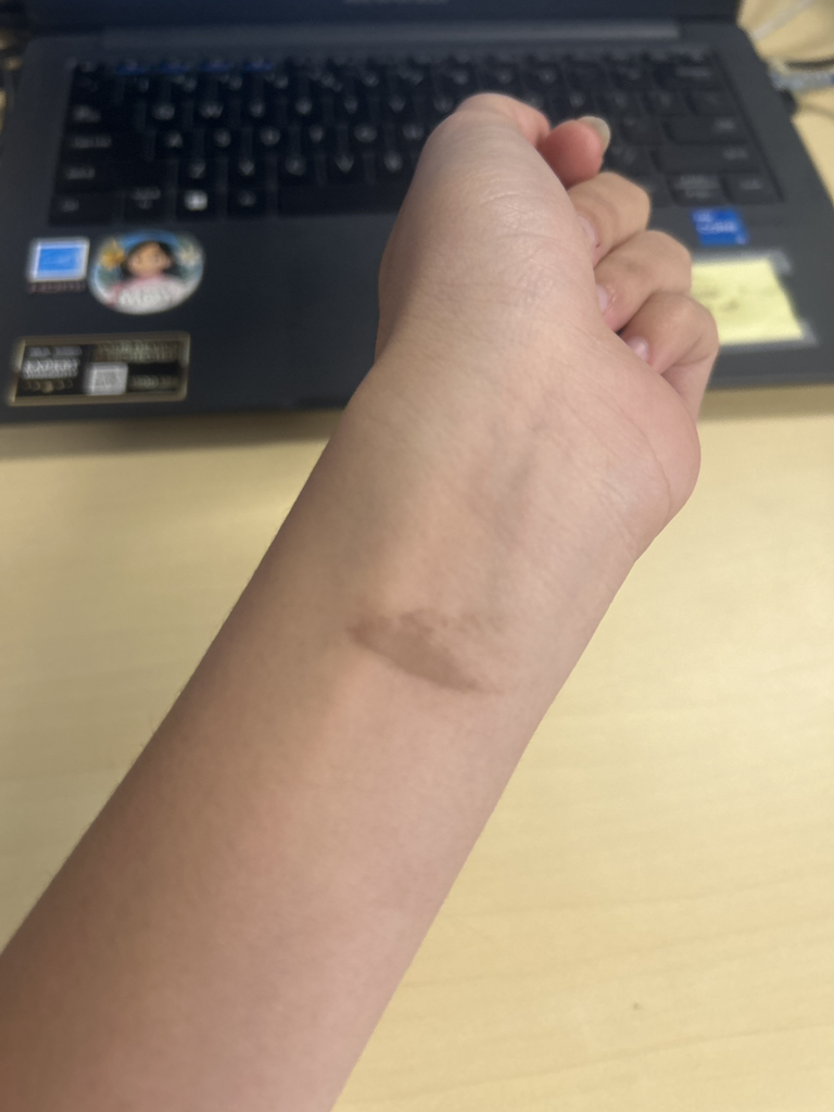 헤라 (HERA) 블랙 쿠션 파운데이션 [SPF34/PA++] [23N1 베이지] review image