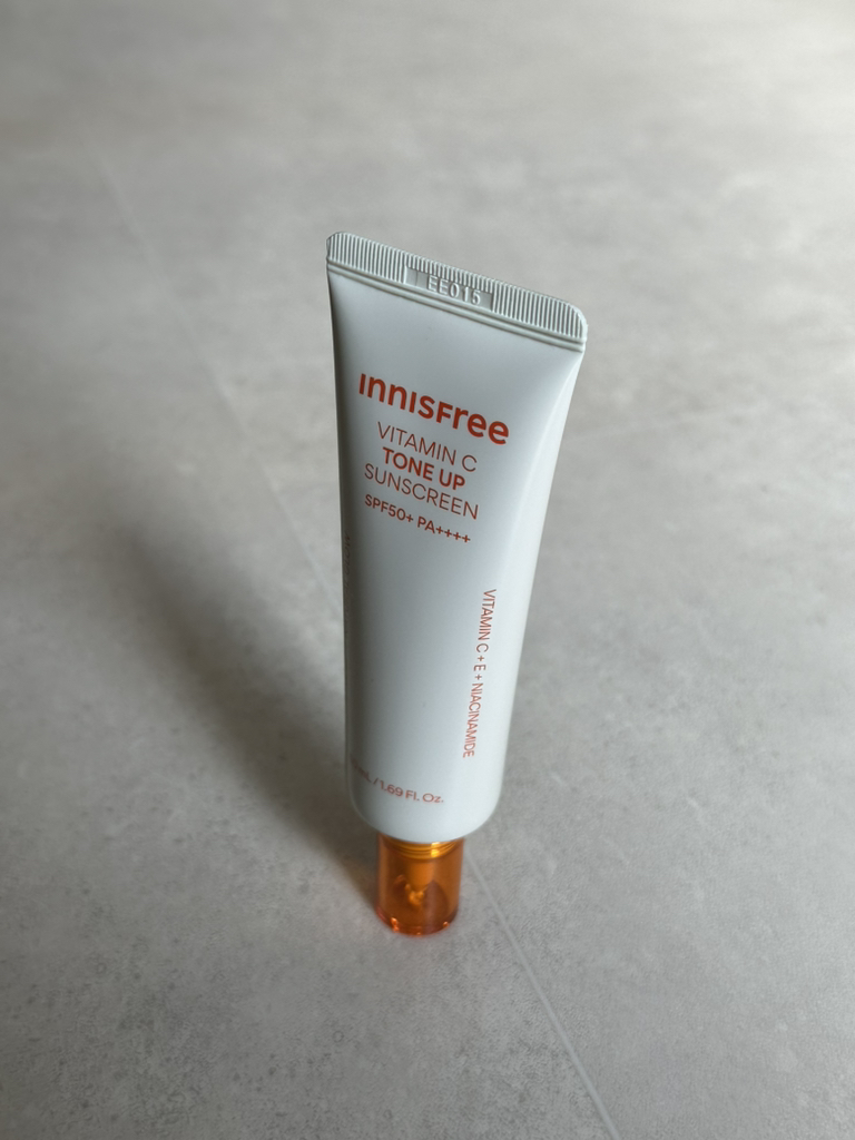 INNISFREE Kem chống nắng làm sáng da và giảm thâm nám Vitamin C [SPF50+/PA++++] review image