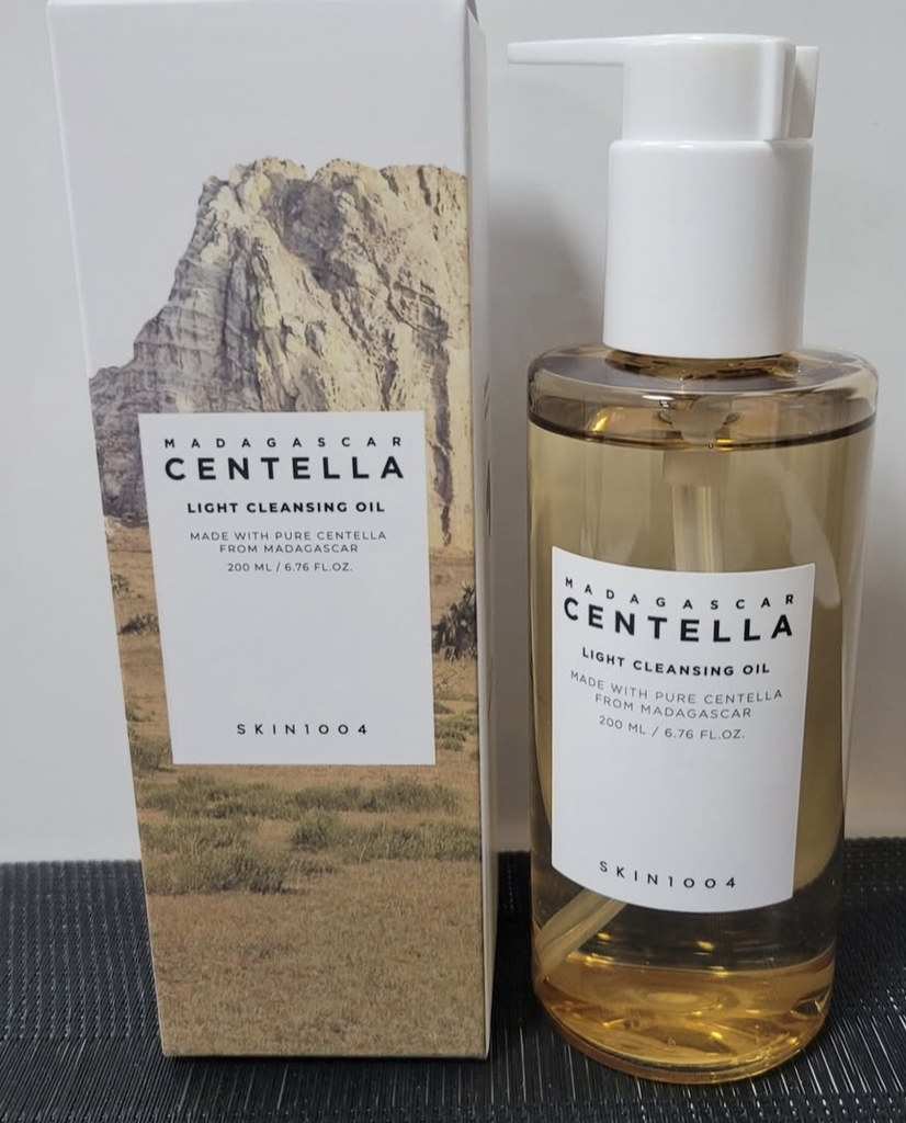 Ảnh đánh giá thực tế của người dùng về Madagascar Centella Light Cleansing Oil