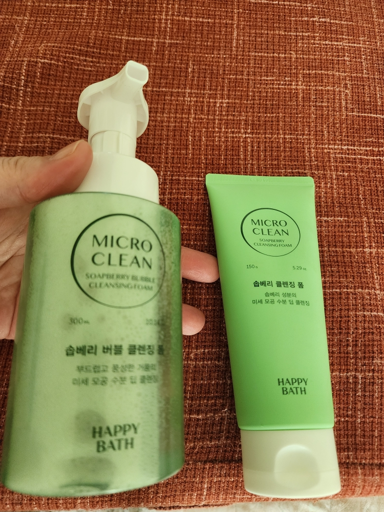 해피바스 (HAPPYBATH) 마이크로 클린 솝베리 버블 클렌징폼 review image