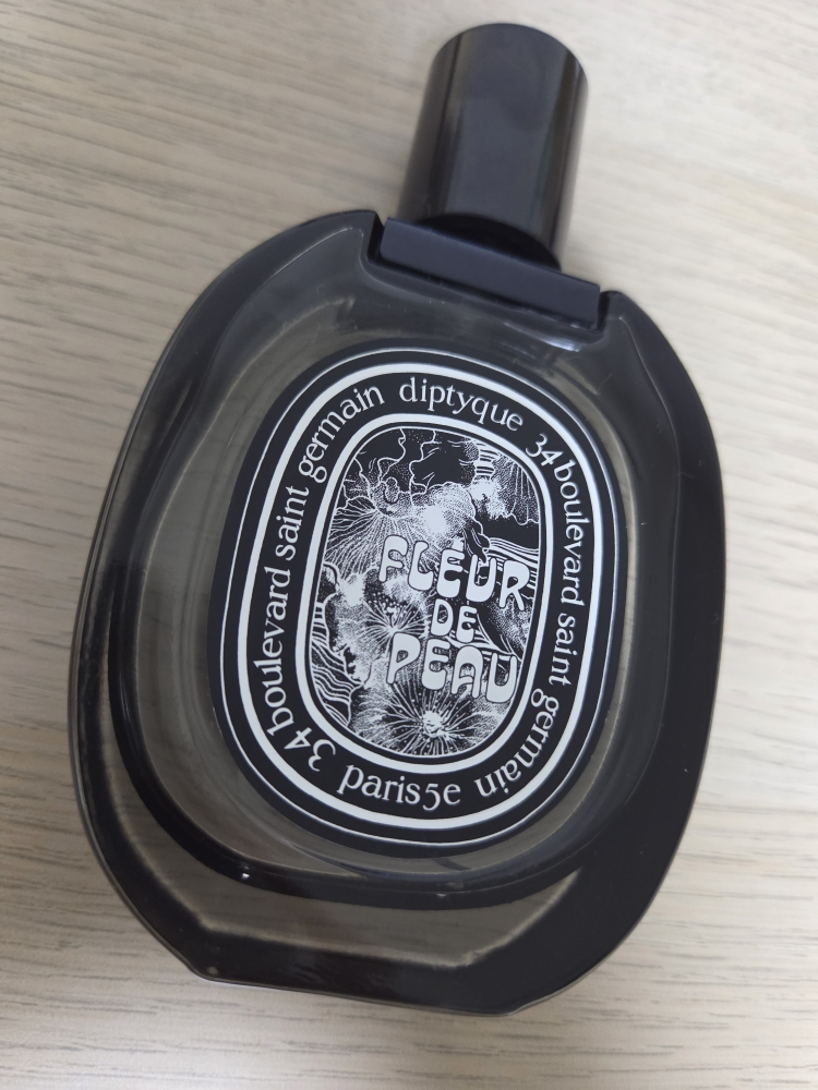 딥티크 (diptyque) 오 드 퍼퓸 플레르 드 뽀 review image