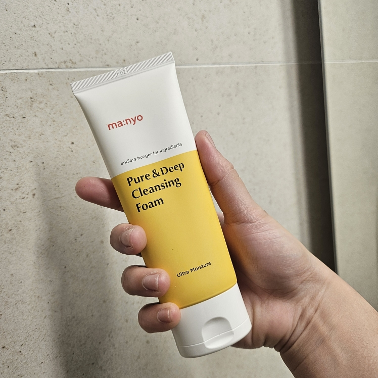 마녀공장 (manyo) 퓨어&딥 클렌징 폼 review image