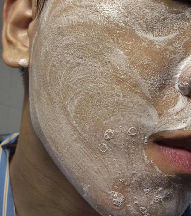 마녀공장 (manyo) 퓨어&딥 클렌징 폼 review image