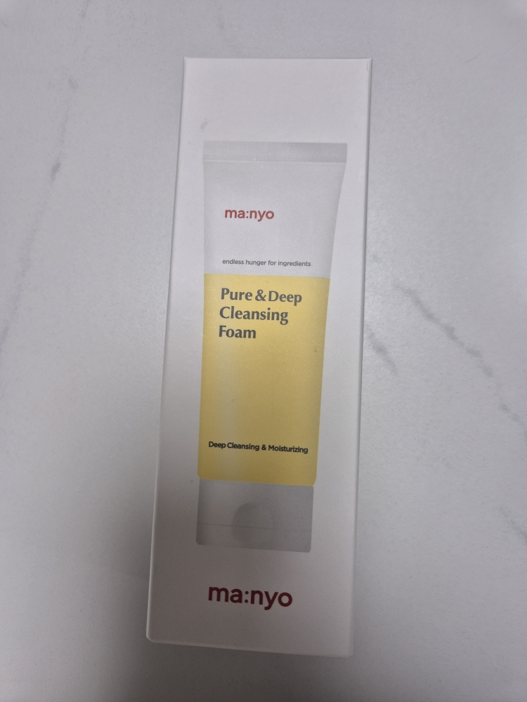 마녀공장 (manyo) 퓨어&딥 클렌징 폼 review image