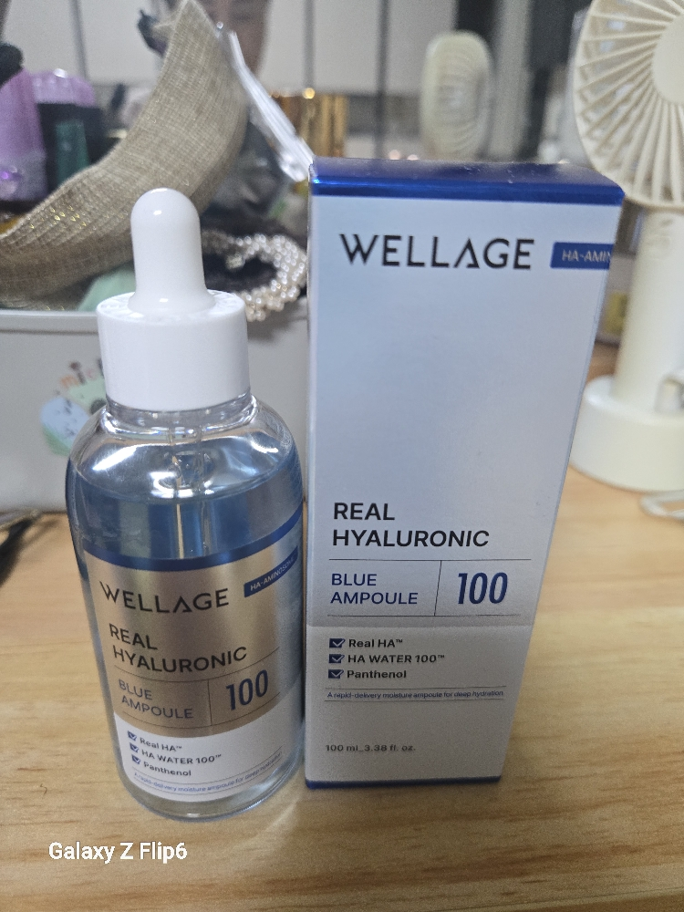 웰라쥬 (WELLAGE) 리얼 히알루로닉 블루 100 앰플 review image
