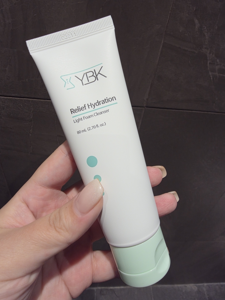 YBK (와이비케이) 릴리프 하이드레이션 라이트 폼 클렌저 review image