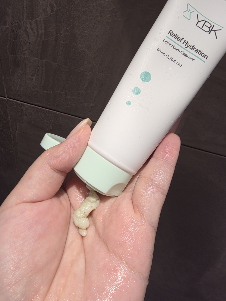YBK (와이비케이) 릴리프 하이드레이션 라이트 폼 클렌저 review image