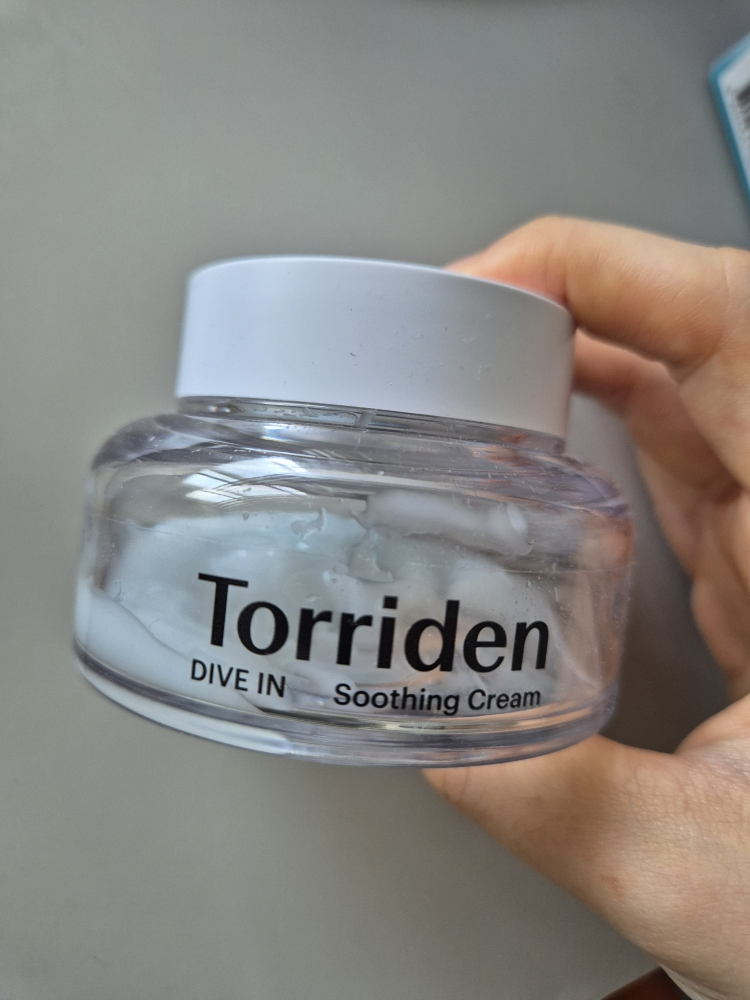 低分子玻尿酸保湿面霜的真实用户使用照片