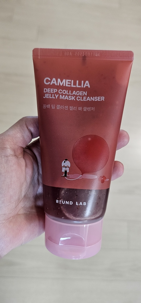 柔恩莱 山茶花深层胶原果冻洁面乳 common.review image