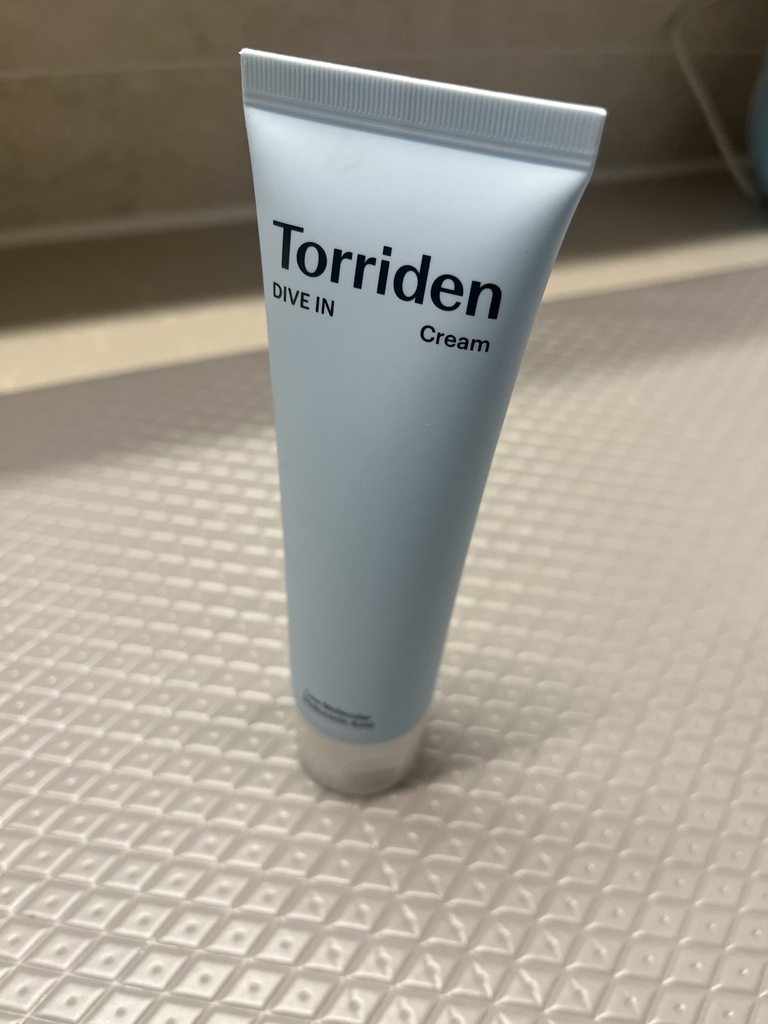 低分子玻尿酸保湿面霜的真实用户使用照片