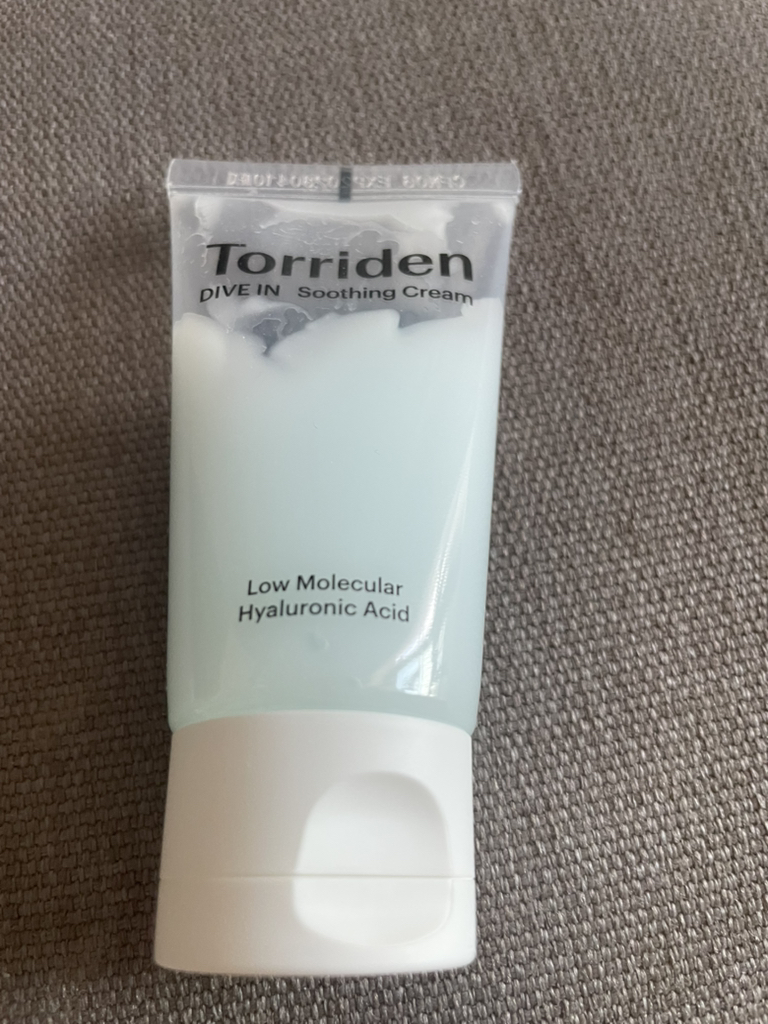 低分子玻尿酸保湿面霜的真实用户使用照片