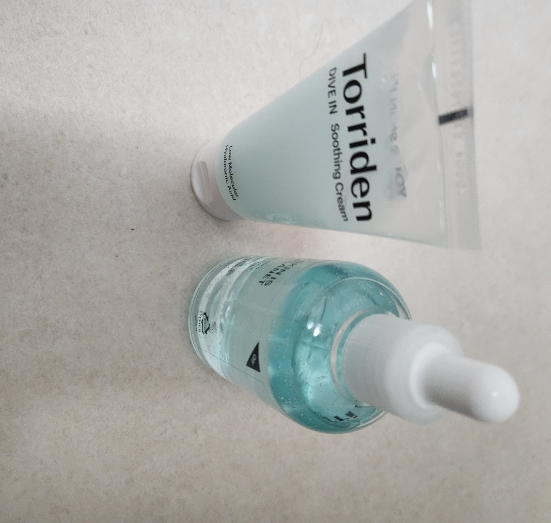 低分子玻尿酸安瓶精华的真实用户使用照片