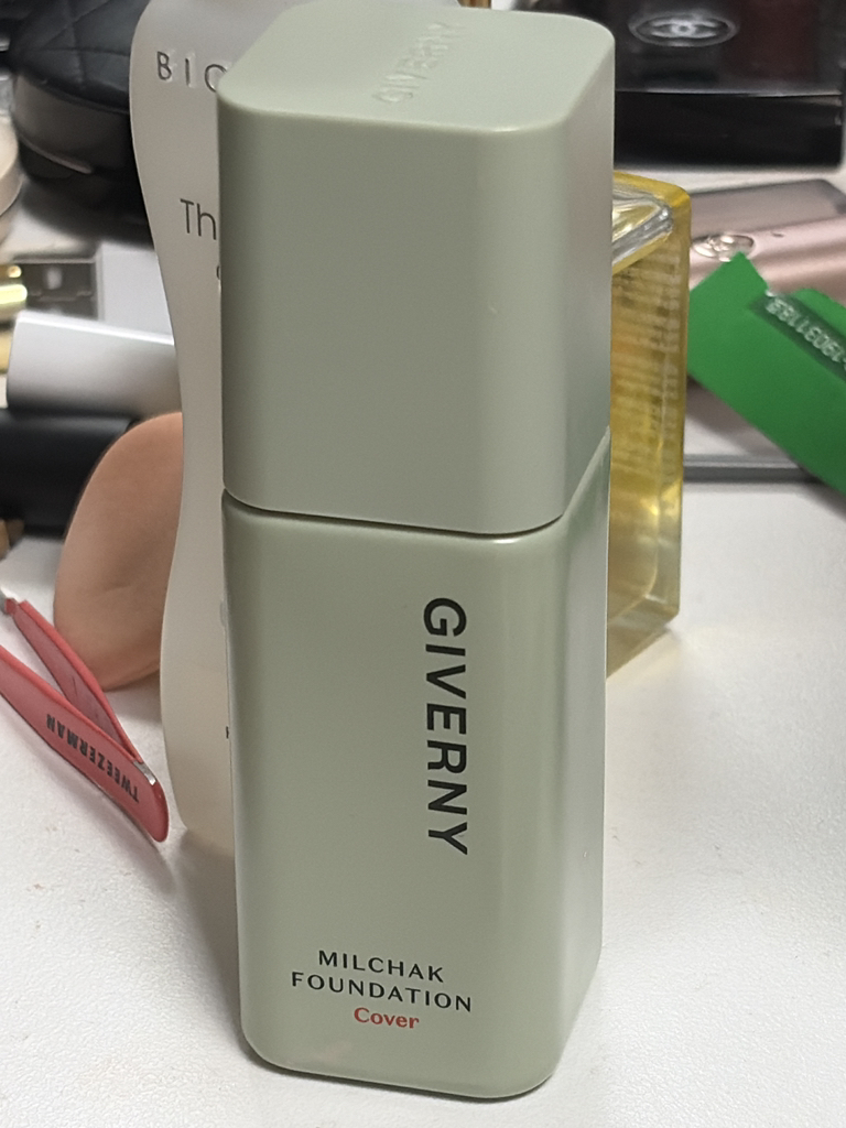 지베르니 (GIVERNY) 밀착 커버 파운데이션 [SPF30/PA++] [17호 포슬린] review image