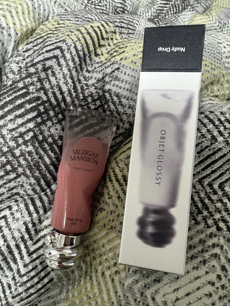 彩虹大厦 物品光泽 [003 裸露下垂] common.review image