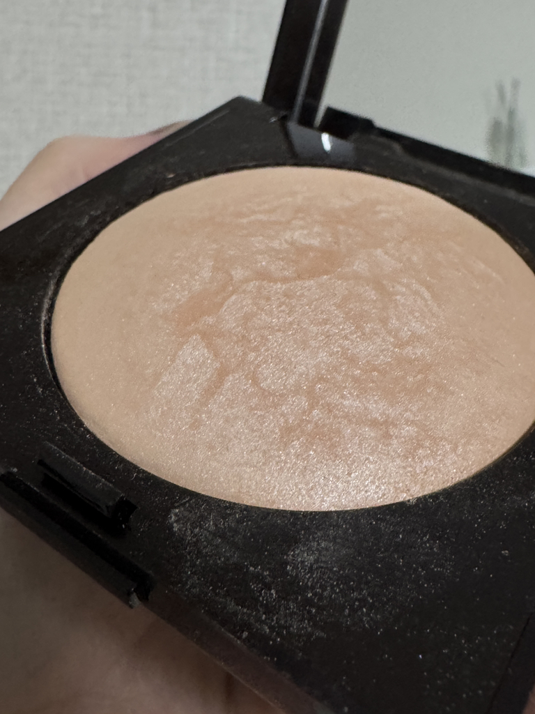 로라메르시에 (LAURAMERCIER) 매트 래디언스 베이크드 파우더 [01 하이라이트] review image