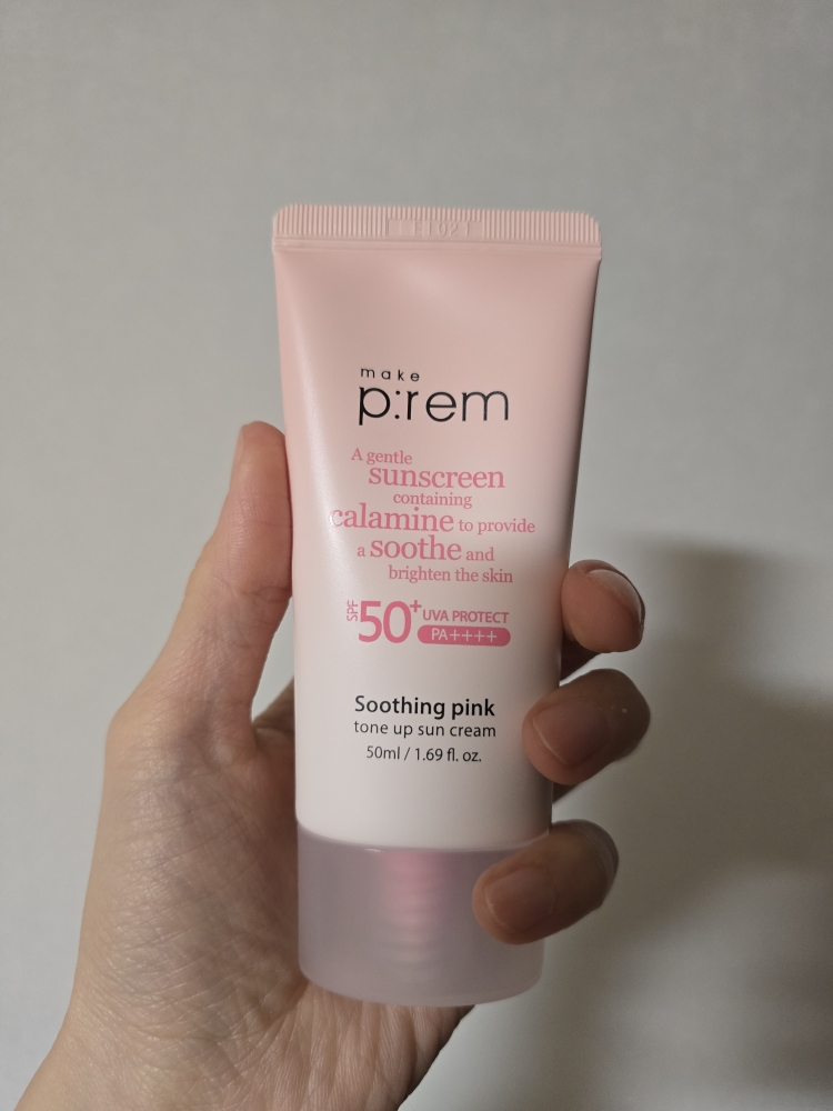 메이크프렘 (makep:rem) 수딩 핑크 톤업 선크림 [SPF50+/PA++++] review image