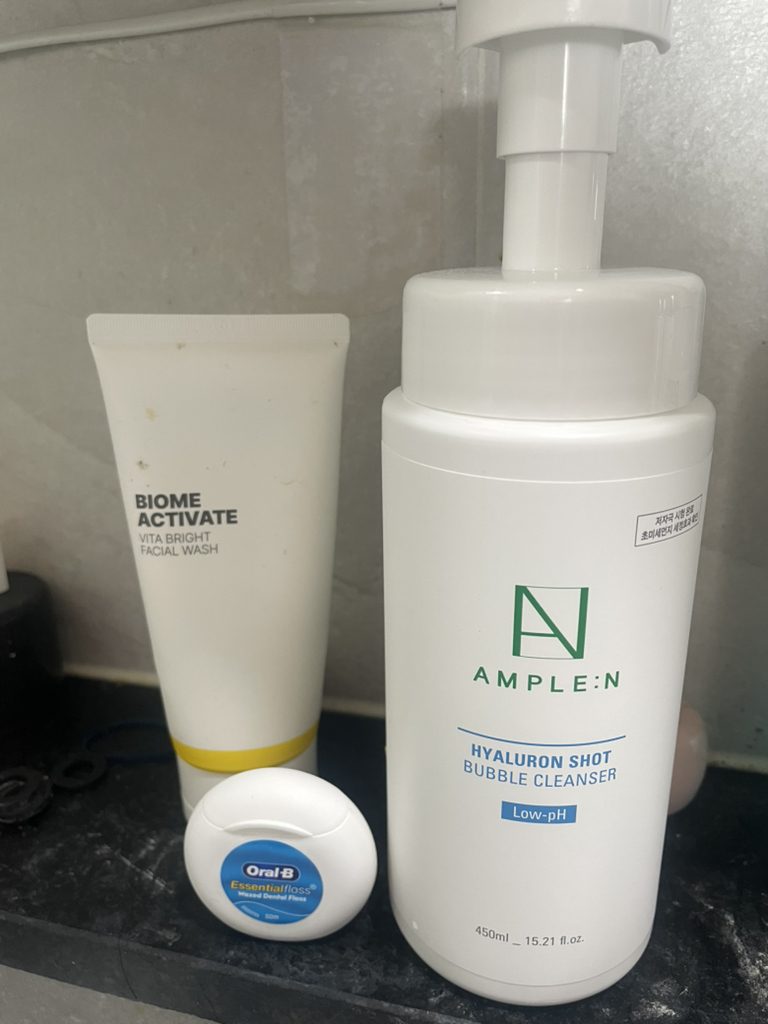 AMPLE:N Hyaluronic Shot Bubble Cleanser review image