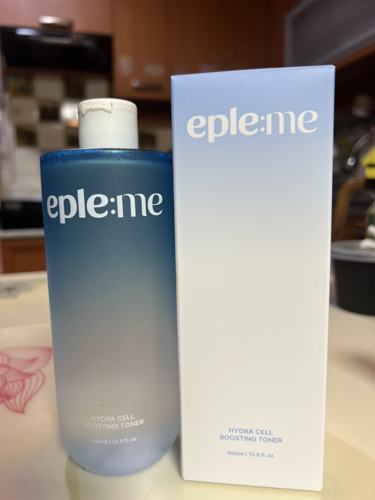 保湿爽肤水的真实用户使用照片