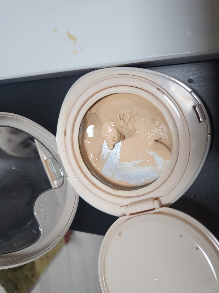 wakemake Water Glow Coating Balm [SPF30/PA++] [02 Vanilla Ivory] review image