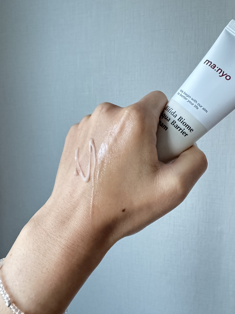 魔女工厂 比菲达生物群落水润隔离霜 common.review image