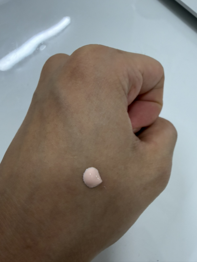 딘시 (dinsee) 프리미엄 비건 톤 업 선크림 [SPF50+/PA++++] review image