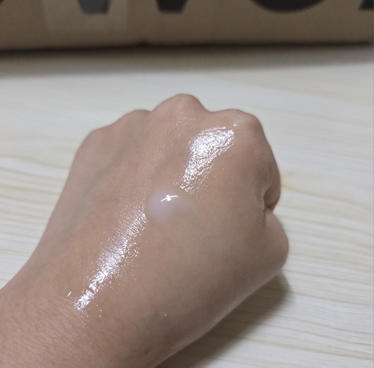 에스트라 (AESTURA) 아토베리어365 하이드로 에센스 review image