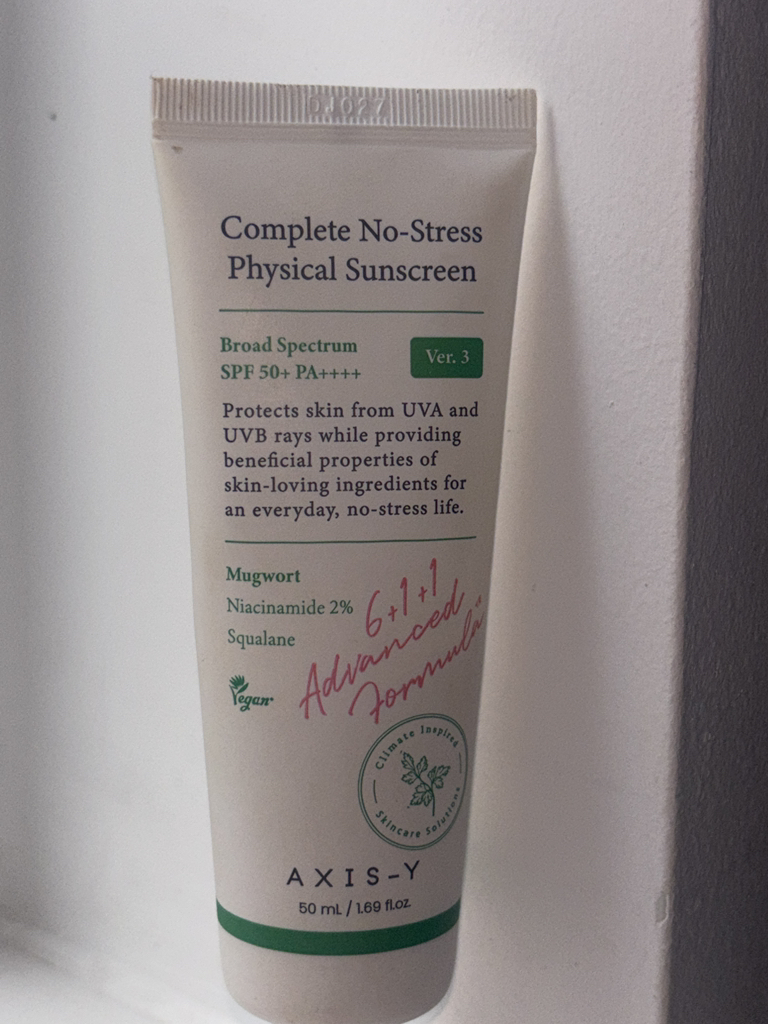 엑시스와이 (AXIS-Y) 안녕 스트레스 무기자차 선크림 버전3 [SPF50+/PA++++] review image