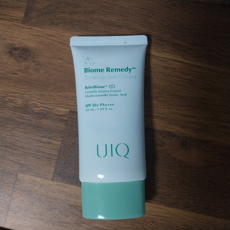 유이크 (UIQ) 바이옴 레미디 톤업 선크림 [SPF50+/PA++++] [그린] review image