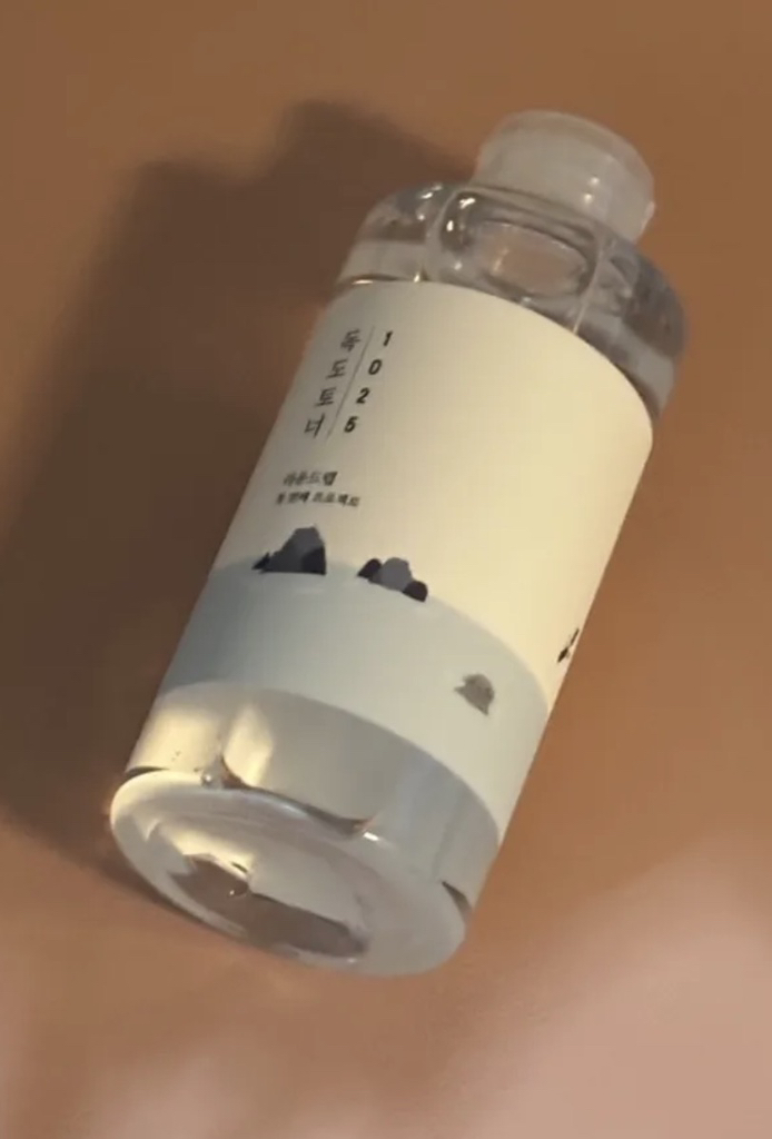 柔恩莱 1025 独岛墨粉 common.review image