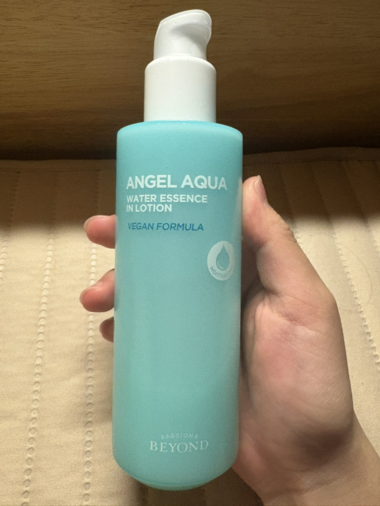 비욘드 (BEYOND) 엔젤아쿠아 워터 에센스 인 로션 review image