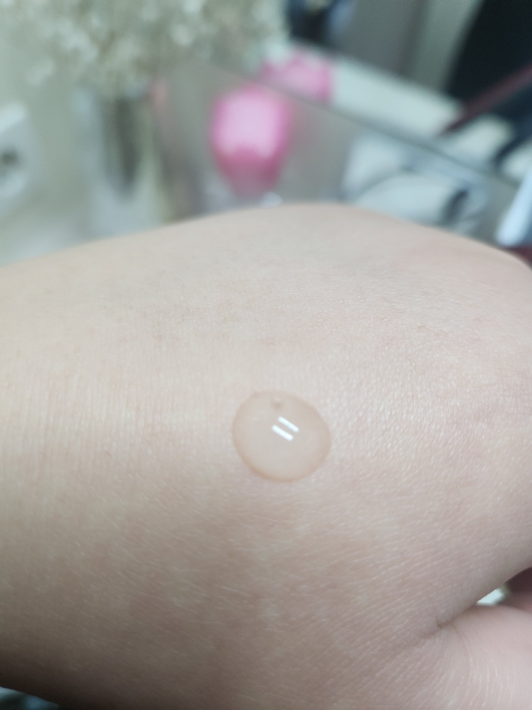 日常护肤精华的真实用户使用照片